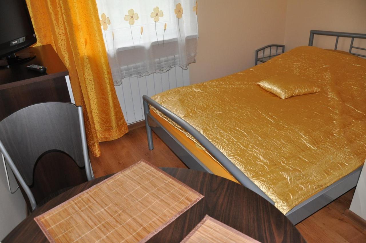 Przylesie Appartement Uniejow Buitenkant foto